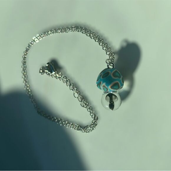 Mushroom Necklace - Picture 3 of 4